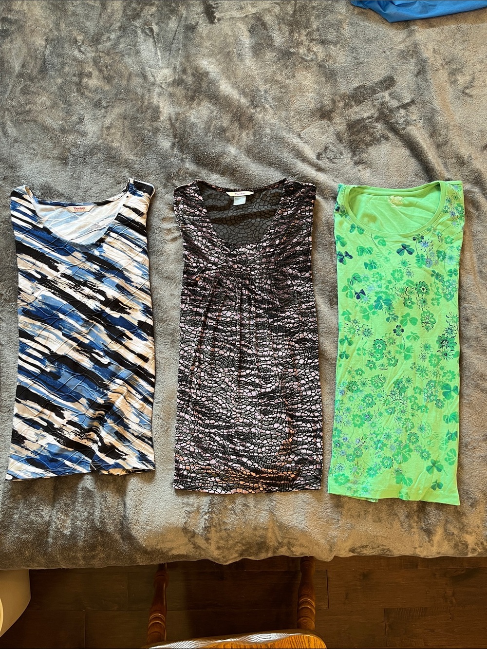 Bundle of 3 XL t-shirts